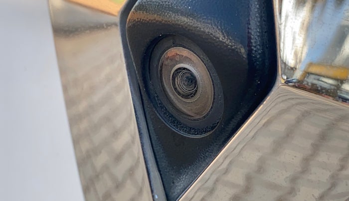 2019 Renault Kwid RXT 1.0 AMT (O), Petrol, Automatic, 40,413 km, Parking Camera