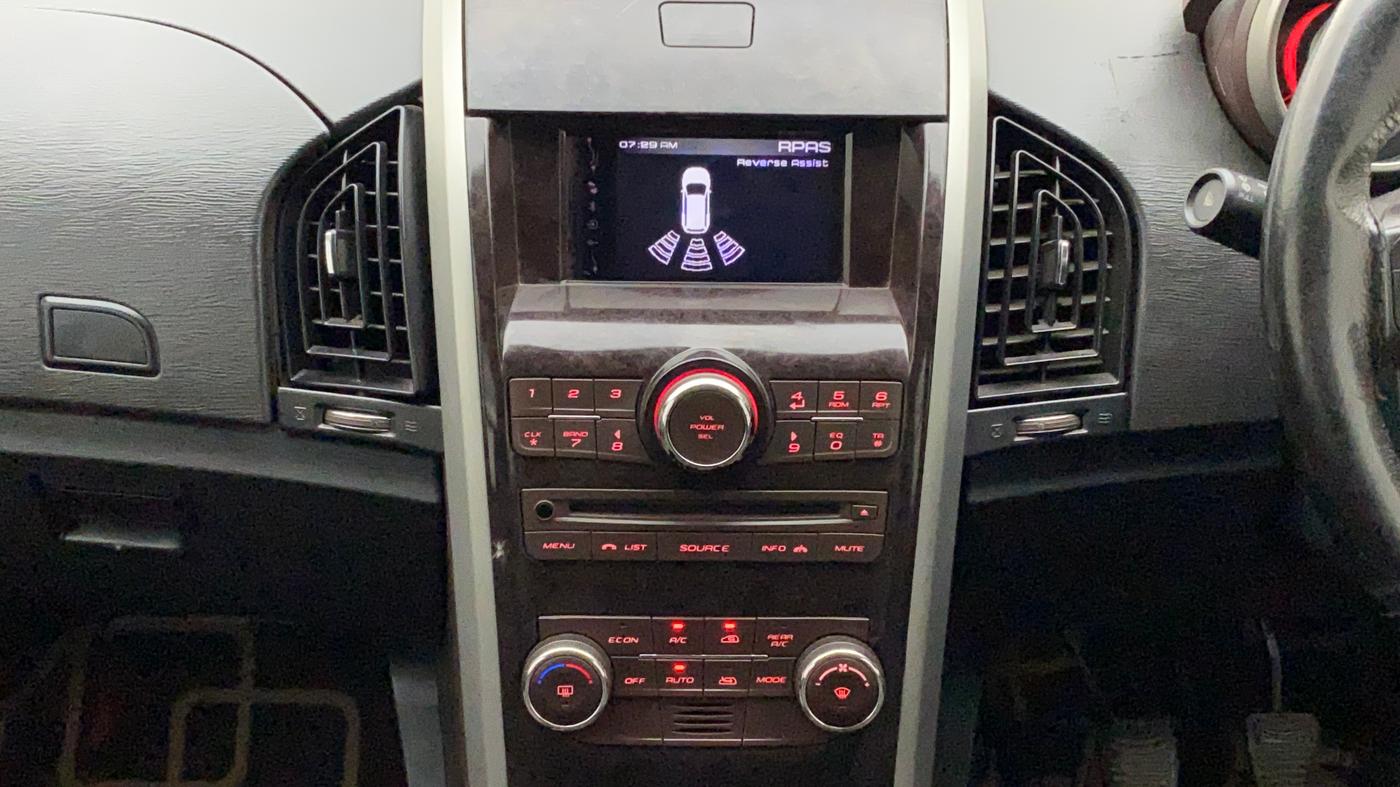 2015 Mahindra XUV500 W6, Diesel, Manual, 86,773 km, Air Conditioner