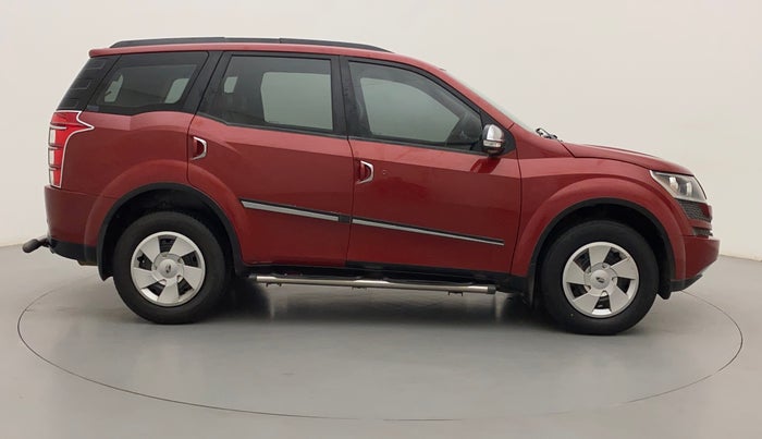 2015 Mahindra XUV500 W6, Diesel, Manual, 86,773 km, Right Side View