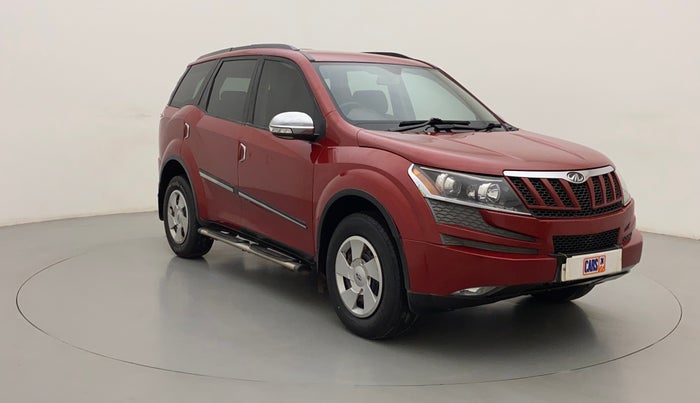 2015 Mahindra XUV500 W6, Diesel, Manual, 86,773 km, Right Front Diagonal