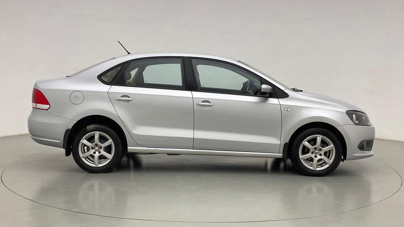 2014 Volkswagen Vento HIGHLINE PETROL, Petrol, Manual, 48,397 km, Right Side View