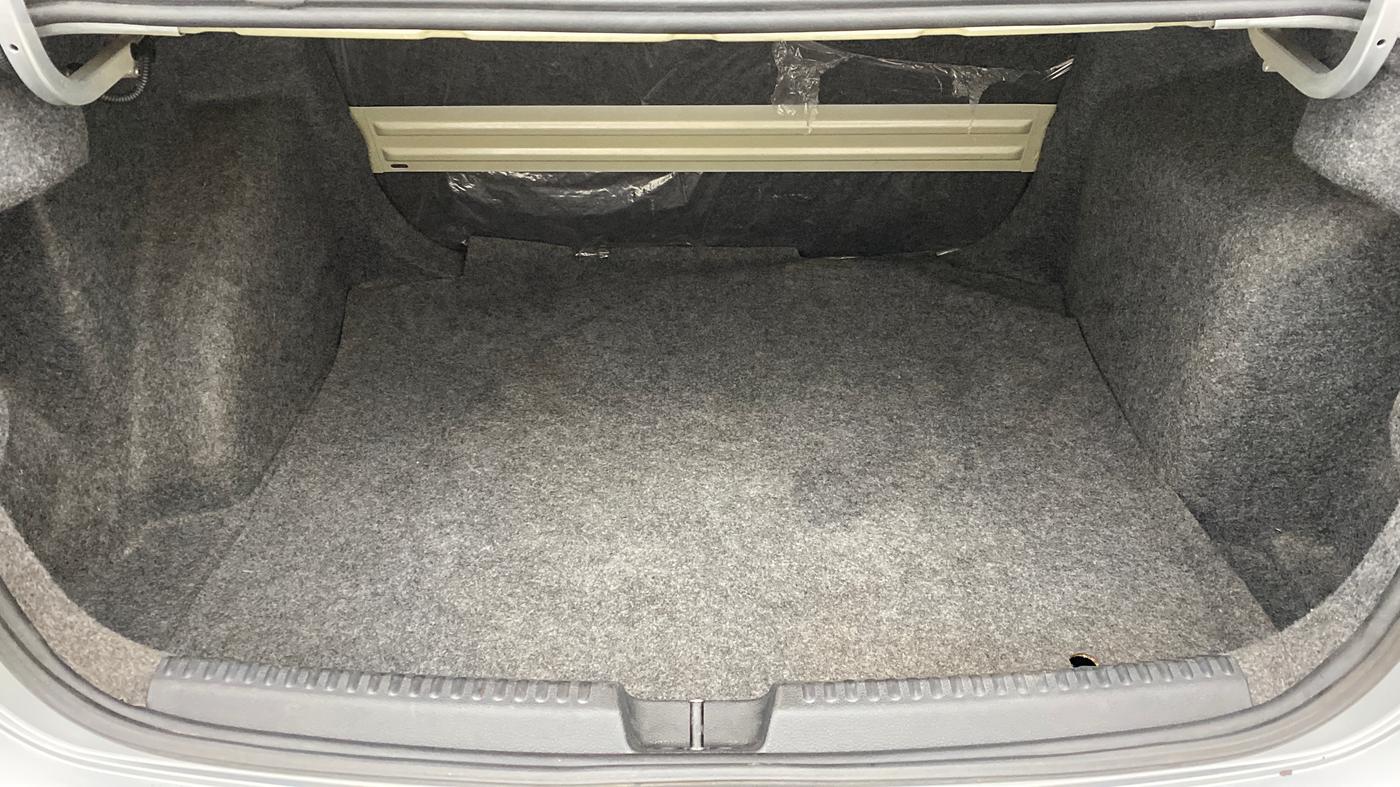 2014 Volkswagen Vento HIGHLINE PETROL, Petrol, Manual, 48,397 km, Boot Inside