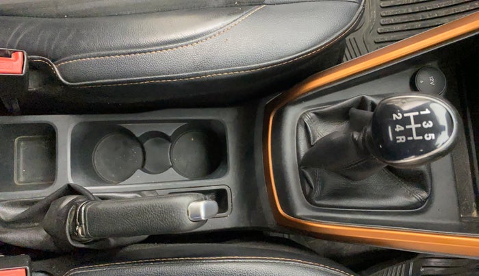 2019 Ford Ecosport TITANIUM 1.5L SPORTS(SUNROOF) DIESEL, Diesel, Manual, 78,608 km, Gear Lever