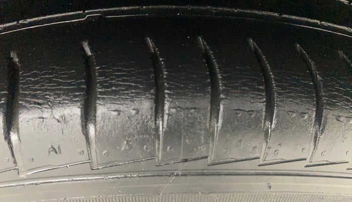 2018 Hyundai NEW SANTRO SPORTZ AMT, Petrol, Automatic, 31,951 km, Left Rear Tyre Tread