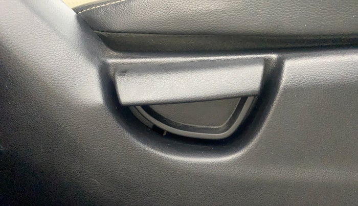 2018 Hyundai NEW SANTRO SPORTZ AMT, Petrol, Automatic, 31,951 km, Driver Side Adjustment Panel