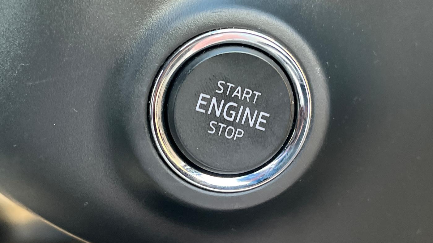 2023 Skoda SLAVIA STYLE 1.0L TSI AT, Petrol, Automatic, 25,743 km, Keyless Start/ Stop Button