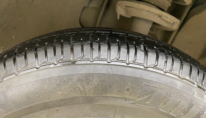 2018 Tata Tiago XM PETROL, Petrol, Manual, 24,218 km, Right Front Tyre Tread