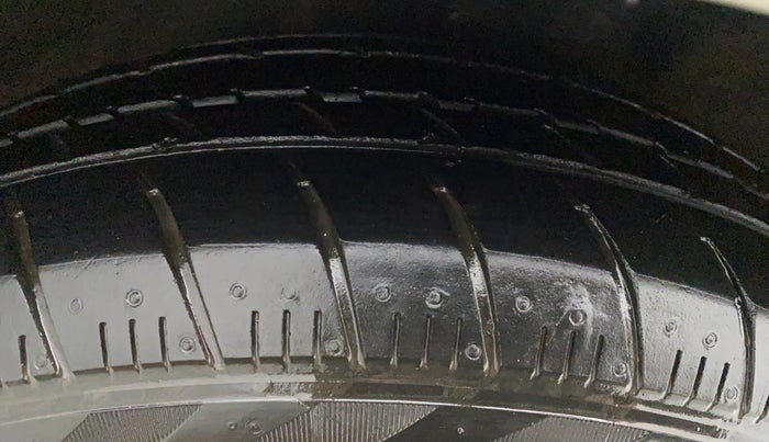 2021 Maruti Celerio VXI (O) CNG, CNG, Manual, 58,821 km, Right Rear Tyre Tread