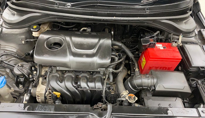 2018 Hyundai Verna 1.6 VTVT SX, Petrol, Manual, 74,967 km, Engine View