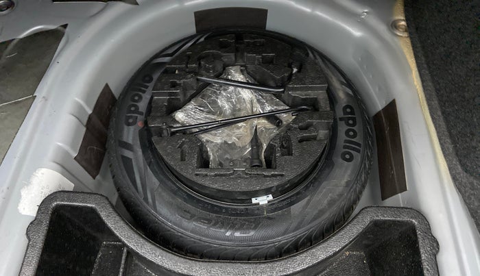 2017 Skoda Rapid 1.5 TDI MT AMBITION, Diesel, Manual, 36,808 km, Spare Tyre