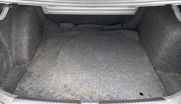 2017 Skoda Rapid 1.5 TDI MT AMBITION, Diesel, Manual, 36,808 km, Boot Inside