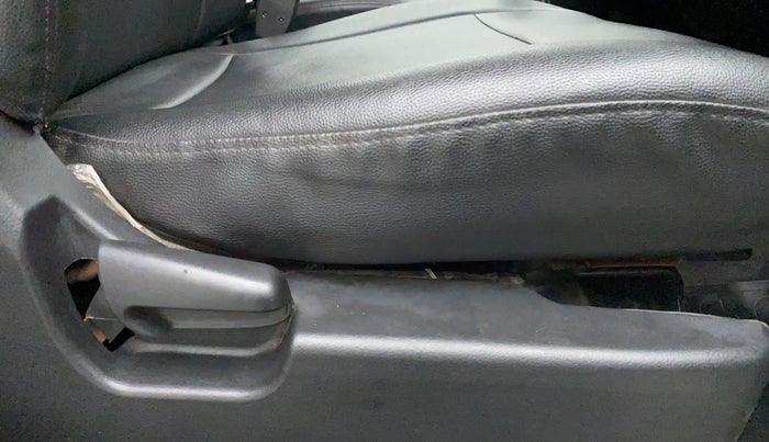 2013 Maruti Wagon R 1.0 LXI CNG, CNG, Manual, 47,485 km, Driver Side Adjustment Panel