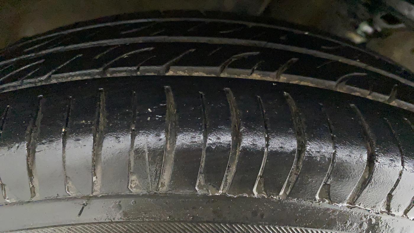 2013 Maruti Wagon R 1.0 LXI CNG, CNG, Manual, 47,485 km, Right Rear Tyre Tread