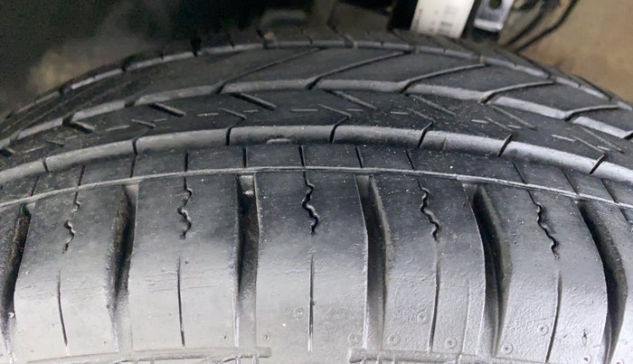 2019 Volkswagen Polo Trendline 1.0 L Petrol, Petrol, Manual, 10,740 km, Left Front Tyre Tread