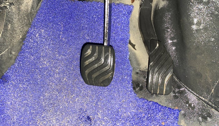 2020 Renault Kwid RXT 1.0 AMT (O), Petrol, Automatic, 55,015 km, Pedals