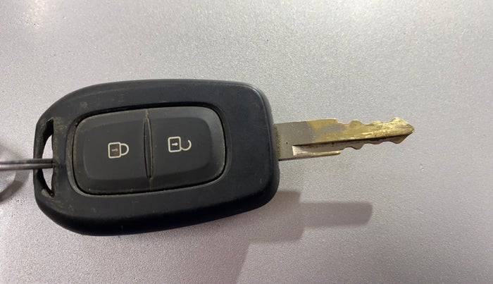 2020 Renault Kwid RXT 1.0 AMT (O), Petrol, Automatic, 55,015 km, Key Close Up