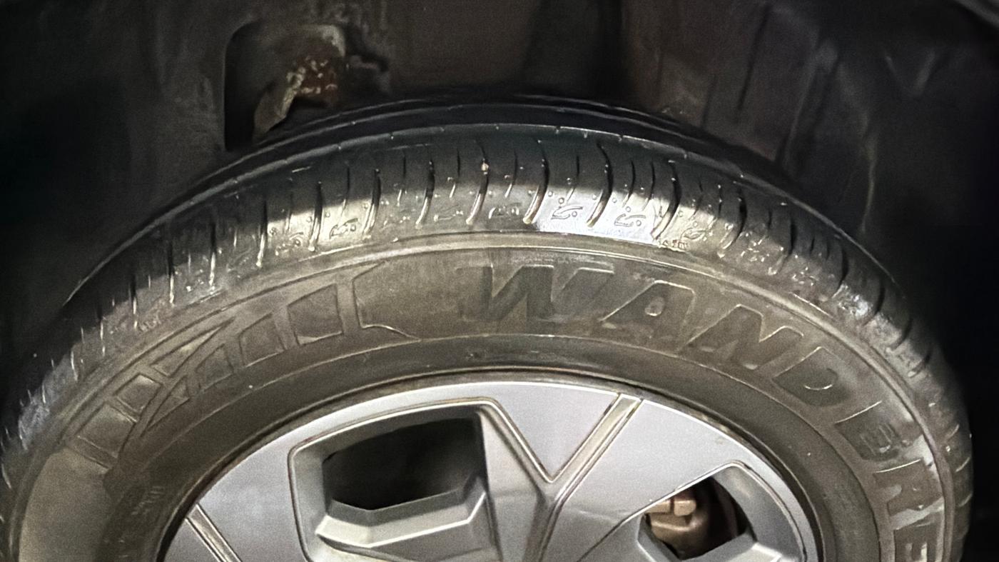 2025 Mahindra XUV 3XO MX3 Pro 1.2 L TCMPFi, Petrol, Manual, 5,280 km, Left Rear Tyre Tread