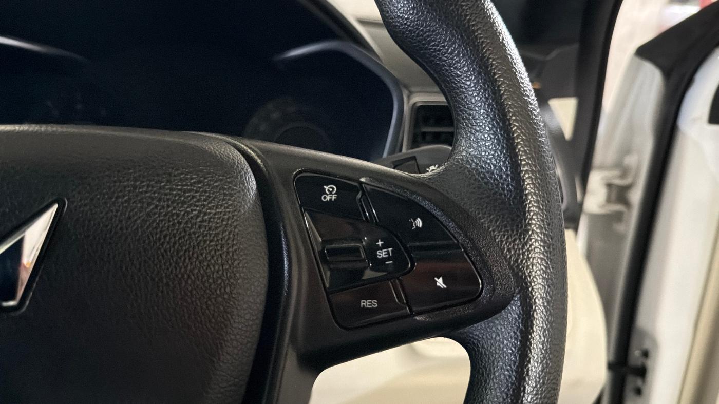 2025 Mahindra XUV 3XO MX3 Pro 1.2 L TCMPFi, Petrol, Manual, 5,280 km, Adaptive Cruise Control