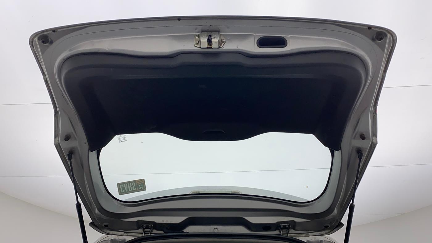2016 Maruti Vitara Brezza VDI (O), Diesel, Manual, 99,340 km, Boot Door Open