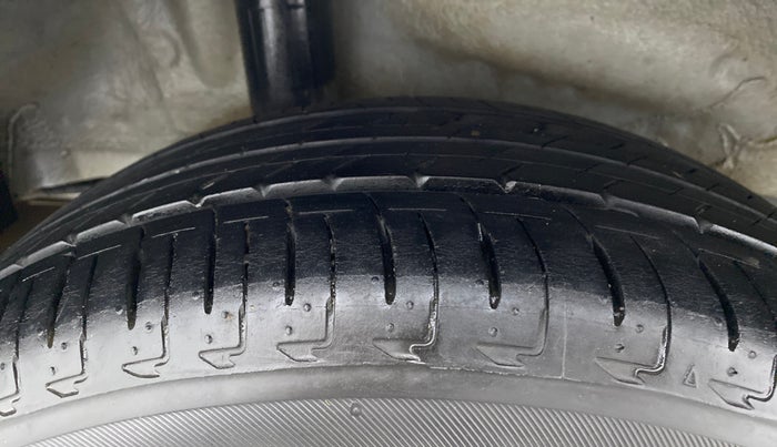 2020 Honda City 1.5L I-VTEC ZX CVT, Petrol, Automatic, 20,984 km, Right Rear Tyre Tread