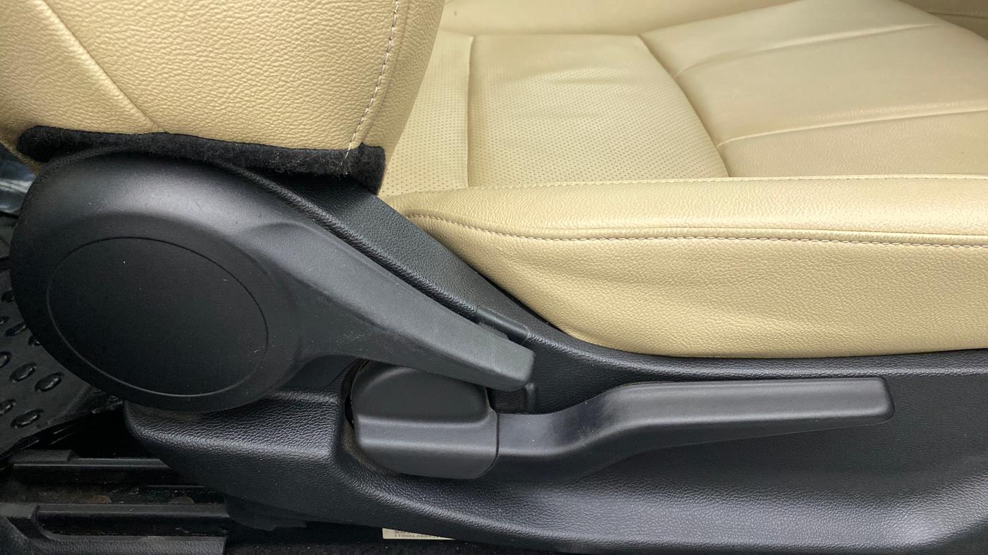 2020 Honda City 1.5L I-VTEC ZX CVT, Petrol, Automatic, 20,984 km, Driver Side Adjustment Panel