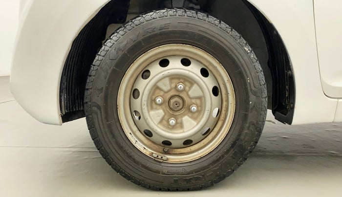 2016 Hyundai Eon ERA +, Petrol, Manual, 80,930 km, Left Front Wheel