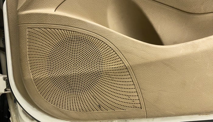 2016 Hyundai Eon ERA +, Petrol, Manual, 80,930 km, Speaker