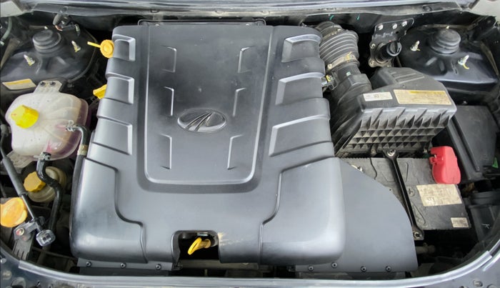 2021 Mahindra XUV500 W9 AT, Diesel, Automatic, 22,138 km, Open Bonet