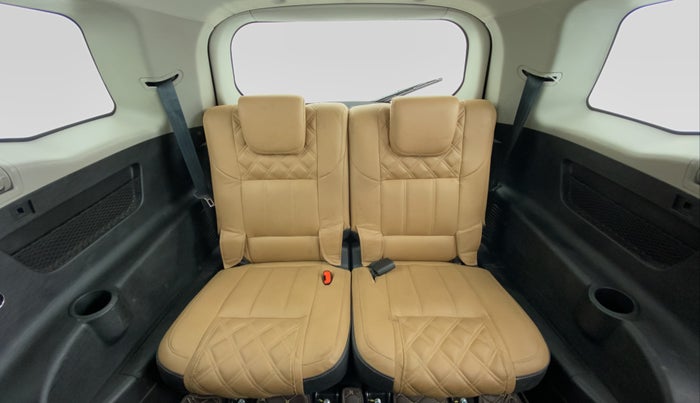 2021 Mahindra XUV500 W9 AT, Diesel, Automatic, 22,138 km, Third Seat Row ( optional )