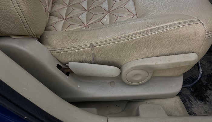 2020 Maruti Ciaz DELTA AT 1.5 SHVS PETROL, Petrol, Automatic, 74,819 km, Driver Side Adjustment Panel