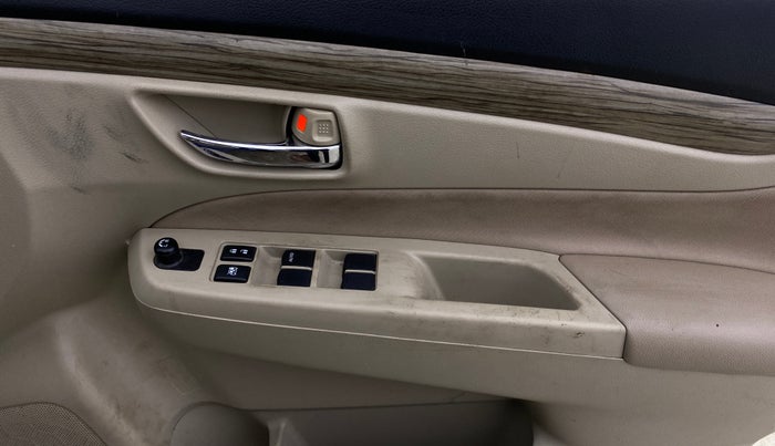 2020 Maruti Ciaz DELTA AT 1.5 SHVS PETROL, Petrol, Automatic, 74,819 km, Driver Side Door Panels Control