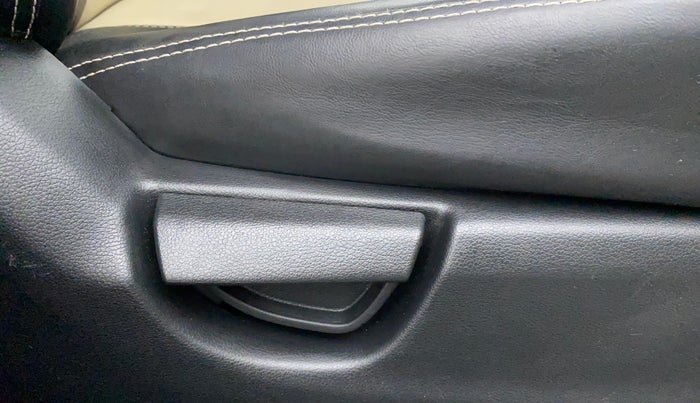 2021 Hyundai NEW SANTRO SPORTZ EXECUTIVE MT CNG, CNG, Manual, 17,658 km, Driver Side Adjustment Panel