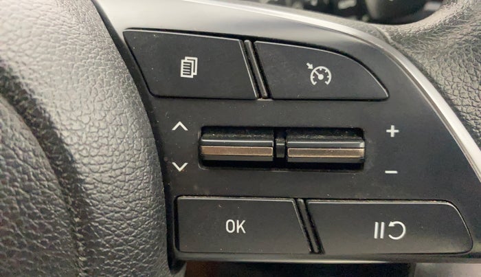 2022 Hyundai NEW I20 SPORTZ 1.2 MT, Petrol, Manual, 42,433 km, Adaptive Cruise Control