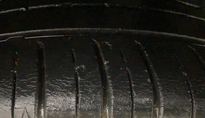 2022 Hyundai NEW I20 SPORTZ 1.2 MT, Petrol, Manual, 42,433 km, Left Rear Tyre Tread