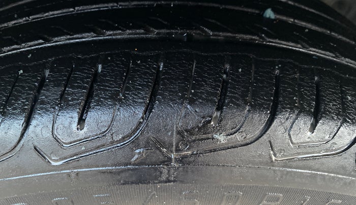 2020 Ford Ecosport TITANIUM 1.5L PETROL, Petrol, Manual, 73,275 km, Right Front Tyre Tread