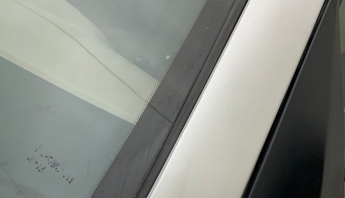 2015 Hyundai Elite i20 ASTA 1.2, Petrol, Manual, 62,605 km, Left A pillar - Paint is slightly faded