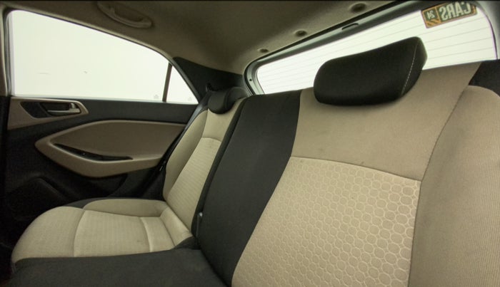 2015 Hyundai Elite i20 ASTA 1.2, Petrol, Manual, 62,605 km, Right Side Rear Door Cabin