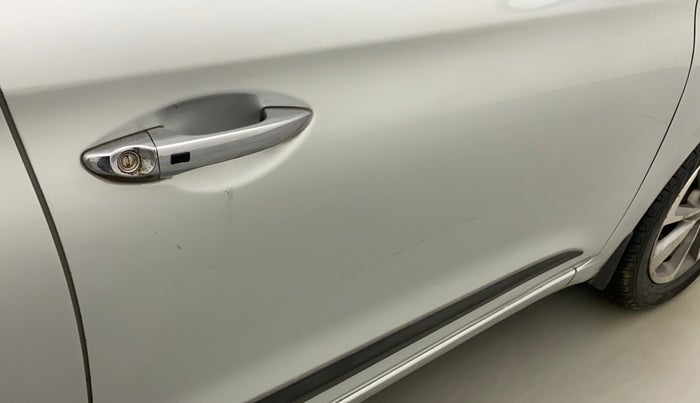 2015 Hyundai Elite i20 ASTA 1.2, Petrol, Manual, 62,605 km, Driver-side door - Slightly dented