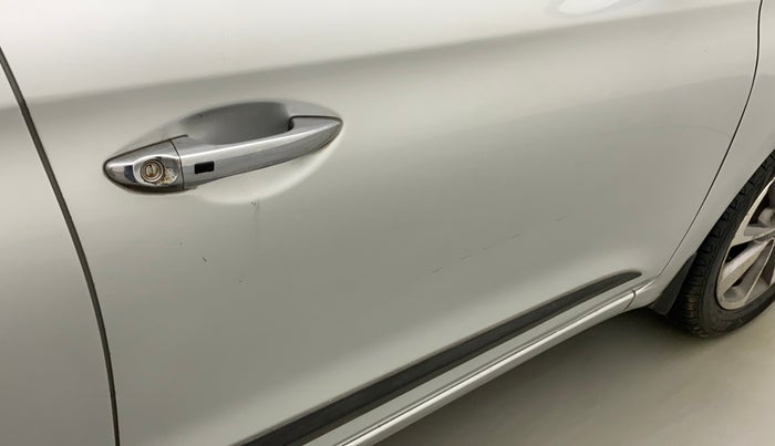 2015 Hyundai Elite i20 ASTA 1.2, Petrol, Manual, 62,605 km, Driver-side door - Paint has faded