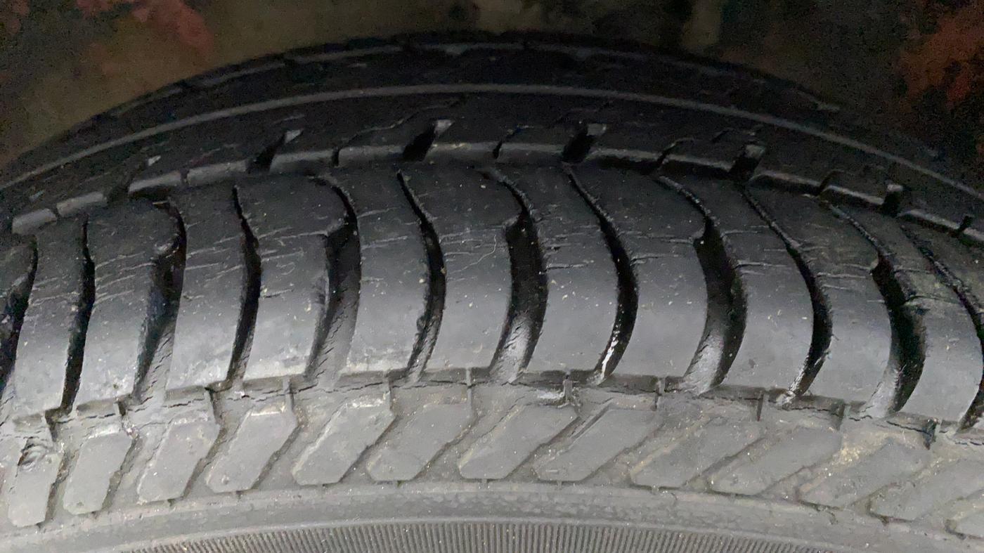 2010 Maruti Alto K10 LXI P, Petrol, Manual, 19,362 km, Left Rear Tyre Tread
