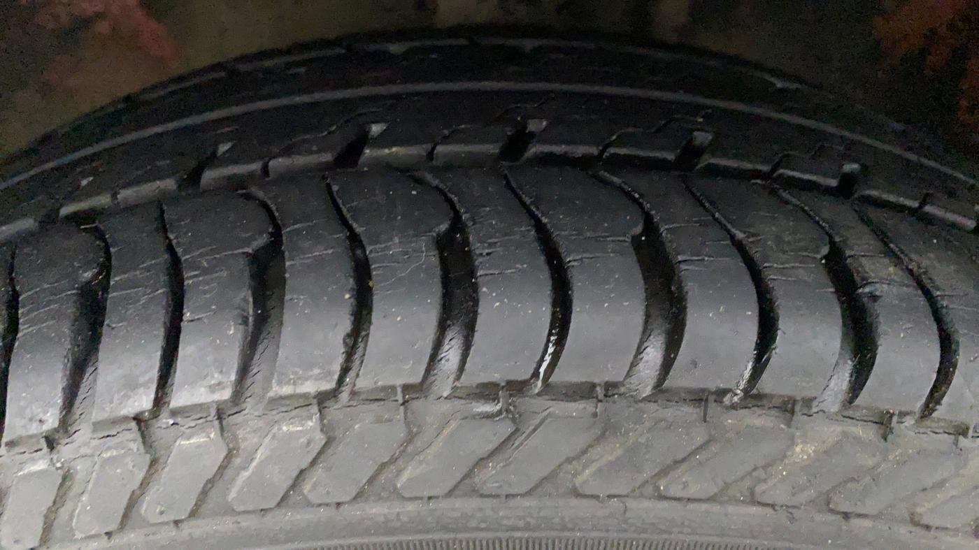 2010 Maruti Alto K10 LXI P, Petrol, Manual, 19,362 km, Right Rear Tyre Tread