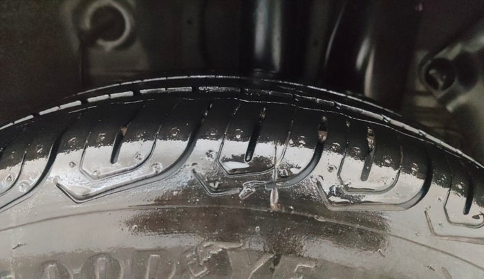 2016 Hyundai Elite i20 SPORTZ 1.2, Petrol, Manual, 71,856 km, Left Rear Tyre Tread