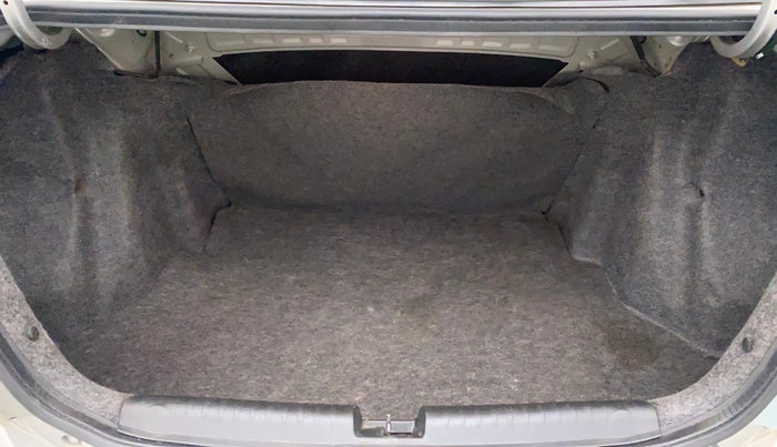 2015 Honda Amaze 1.2L I-VTEC S, Petrol, Manual, 33,905 km, Boot Inside