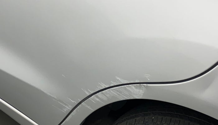 2015 Honda Amaze 1.2L I-VTEC S, Petrol, Manual, 33,905 km, Left quarter panel - Minor scratches