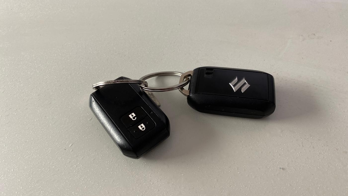 2022 Maruti Grand Vitara ALPHA SMART HYBRID AT DUAL TONE, Petrol, Automatic, 47,818 km, Key Close Up
