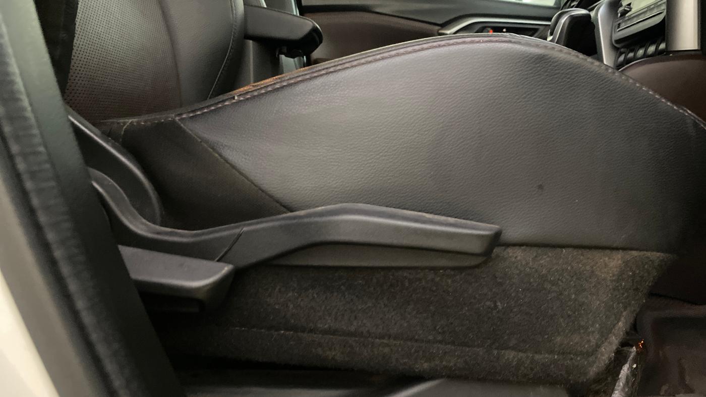 2022 Maruti Grand Vitara ALPHA SMART HYBRID AT DUAL TONE, Petrol, Automatic, 47,818 km, Driver Side Adjustment Panel