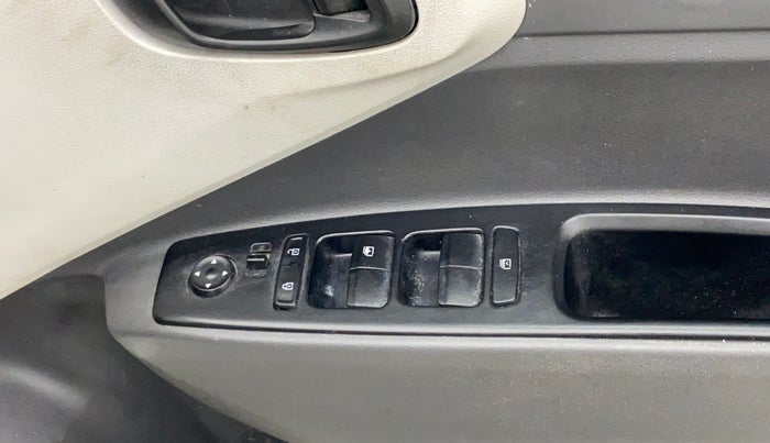 2021 Hyundai GRAND I10 NIOS MAGNA 1.2 KAPPA VTVT, Petrol, Manual, 45,851 km, Right front window switch / handle - Child Lock not working for windows