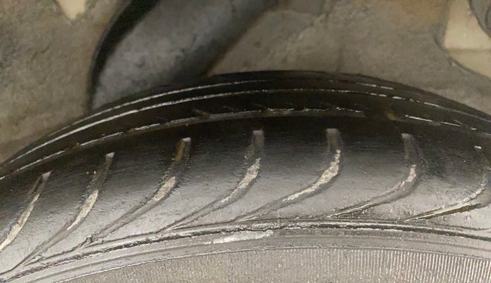 2012 Hyundai i20 MAGNA 1.2, Petrol, Manual, 56,514 km, Left Rear Tyre Tread