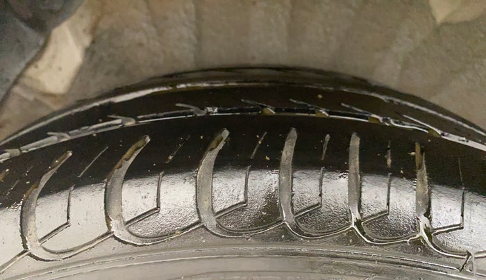 2012 Hyundai i20 MAGNA 1.2, Petrol, Manual, 56,514 km, Right Rear Tyre Tread