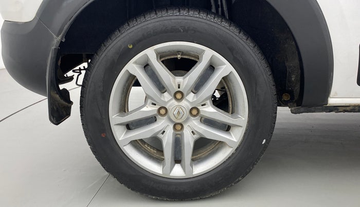2019 Renault TRIBER RXZ, Petrol, Manual, 34,280 km, Right Rear Wheel